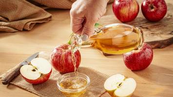 Abnehmen mit Apfelessig: Das hält Dr. Riedl vom vermeintlichen Wundermittel