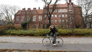 Schulplatz in Berlin finden: Expertin empfiehlt diese Strategie