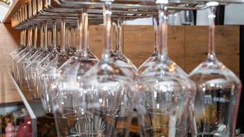 branche in der krise: deutsche trinken weniger wein – das sind die gründe