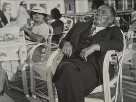 Fotografie: „Sie hasst mit einer aktiven Linse“