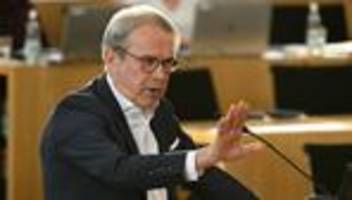 Innenpolitik: Voigt und Landtag lehnten Entlassung von Innenminister ab