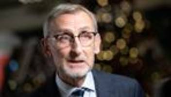 Migration: Schuster will Beugehaft für ausreisepflichtige Ausländer