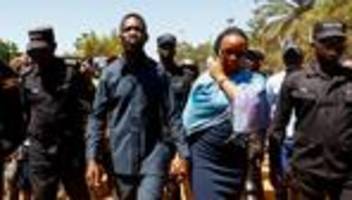 Wahlen in Uganda: Ugandas Oppositionsführer offenbar mit Armeehubschrauber verschleppt