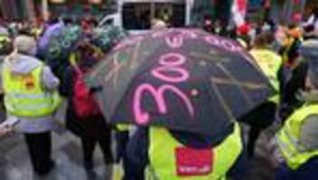 tarifverhandlungen : ausweitung von warnstreiks im Öffentlichen dienst angekündigt