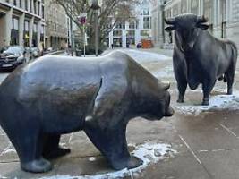 angst, risiken, rekorde: warum aktienkurse trotz krisen weiter steigen