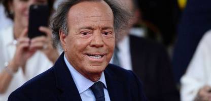 Julio Iglesias weist Vorwürfe zurück - Anzeige wegen sexueller Übergriffe