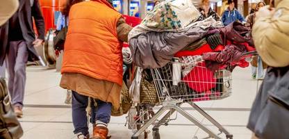 Obdachlosigkeit: Warum noch immer so viele Menschen auf der Straße leben