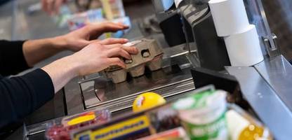 Ladenschlussgesetz in Bayern: Kirchengruppen und Gewerkschaften klagen gegen Sonntagsöffnungen