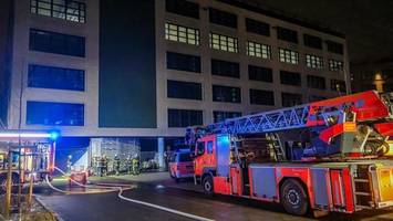 Brand in Traforaum von Tiefgarage – Feuerwehr mit Großaufgebot in Alsterdorf