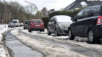 Radschnellweg statt Parkplätze: Wollen das die Anwohner des Brookdeichs?