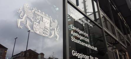 sohn sticht mit brieföffner auf die mutter ein