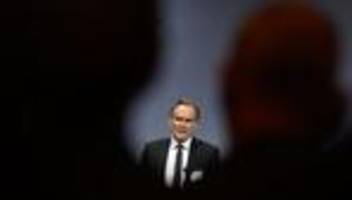 Sozialkosten: Städtetag: Sozialstandards überprüfen – Geld ist alle