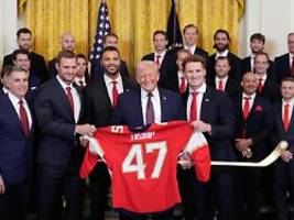 Absturz des NHL-Champions: Nach Besuch bei Trump werden die Panthers gnadenlos vermöbelt