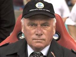 legendäre team-ansprache: als udo lattek den bvb-profis mit einem fiesen trick angst machte