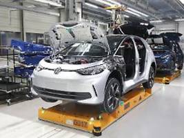 Bei neu zugelassenen Fahrzeugen: Autokonzerne senken fast durchweg CO2-Ausstoß