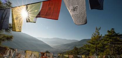 Bhutan: König Jigme Khesar plant kapitalistischen Aufbruch ohne Naturzerstörung