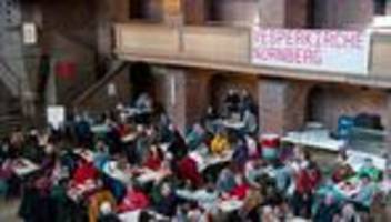 Kirche: Vesperkirchen bringen Menschen zusammen - Nürnberg startet