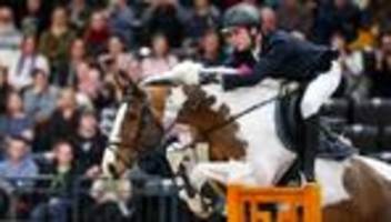 Reitsport: Nieberg reitet bei Weltcup-Springen von Leipzig aufs Podest