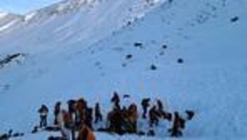 Unglücke: Lage ist heikel - Acht Lawinen-Tote in Österreich