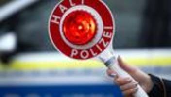 Verkehr: Polizei stoppt betrunkenen Autofahrer mit drei Promille