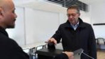 Präsidentenwahl in Portugal: Prognosen sehen Sozialist Seguro bei Präsidentenwahl in Portugal vorne