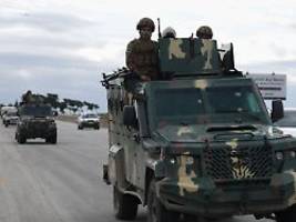 mehrere gebiete eingenommen: syrische armee vertreibt kurdische kämpfer trotz us-intervention