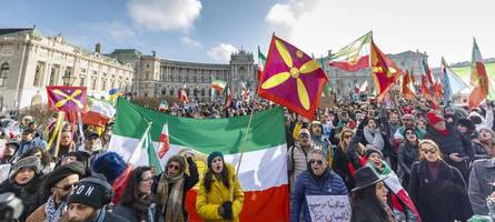 Befiehlt Trump doch noch Militärschläge gegen Iran?