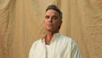 britpop von robbie williams: eine hommage an die koksnächte der neunziger