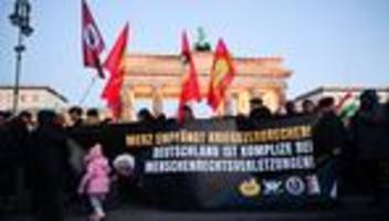 Proteste: Demonstration gegen Syriens Präsidenten Ahmed al-Scharaa