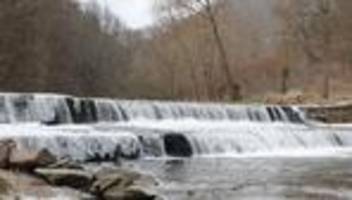 Vereinzelt glatt: Frostiges Winterwetter mit Sonnenschein in Thüringen