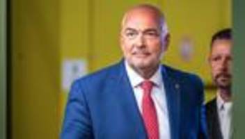 bestechung: staatsanwaltschaft fordert bewährungsstrafe für ex-cdu-abgeordneten