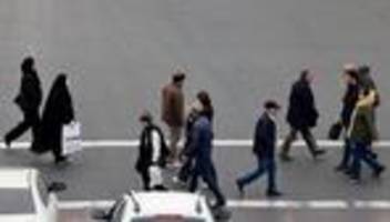 iran: irans polizeichef fordert protestierende zur selbstanzeige auf