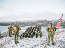 Häuser, Autos und Boote: Norwegen warnt 13.500 Bürger vor Enteignung im Kriegsfall