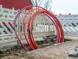 Mehr Glasfaser-Verbindungen: Bundesnetzagentur will mancherorts das DSL-Ende einläuten