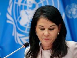 Trump droht EU mit Zöllen: Baerbock: USA schießen sich ins eigene Knie