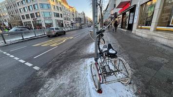 Warum dieses Dreirad auch weiterhin den Weg zum Bus versperren wird