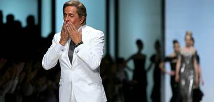 Mode aus Italien: Das Leben des Valentino Garavani in Bildern