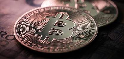 bitcoin-kurs fällt nach zolldrohung der usa wegen grönland