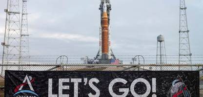 »artemis 2«: nasa rollt raketensystem für mondmission zum startplatz