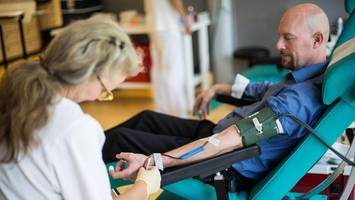 Blutreserven reichen nur noch für zwei Tage: DRK ruft Hamburger zur Spende auf