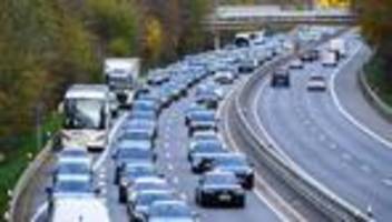 Verkehr: Stau nimmt zu – norddeutsche Autofahrer verlieren mehr Zeit