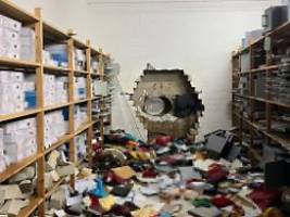 3100 Schließfächer ausgeräumt: Bankeinbrecher von Gelsenkirchen legten falsche Haar-Spur