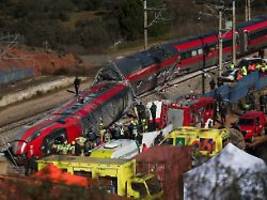 Dutzende Reisende vermisst: Zahl der Todesopfer nach Zugunglück in Spanien steigt