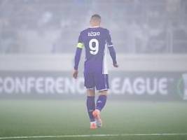 transfercoup bahnt sich an: schalke 04 soll sich mit altstar dzeko schon einig sein