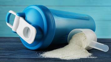 Abnehmen mit More Nutrition? Dr. Riedl entlarvt Schwächen von Proteinshakes