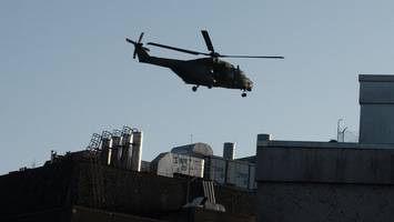 Hubschrauber kreist stundenlang über Berlin – Das steckt dahinter