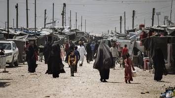 Kurdenmilizen ziehen sich aus IS-Lager al-Hol in Syrien zurück