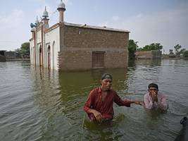Klimaklage: Pakistanische Bauern fordern Schadenersatz von deutschen Konzernen