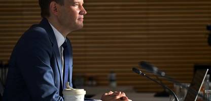 hendrik streeck: virologe spricht von »unrecht« während der coronapandemie