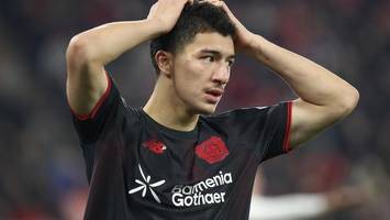 bayer leverkusen bangt nach pleite in piräus ums weiterkommen